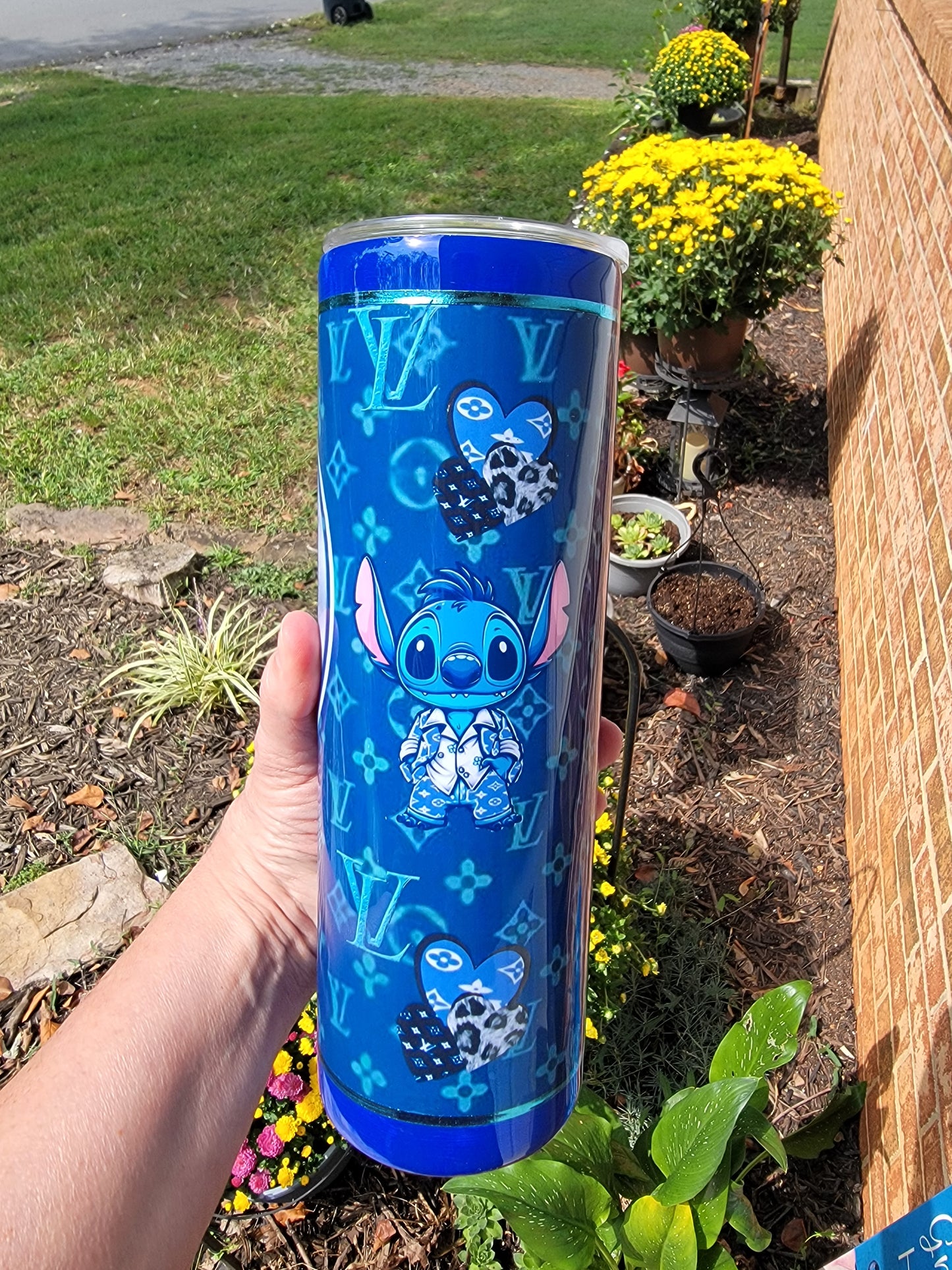 Stitch 20oz tumbler with lid and straw